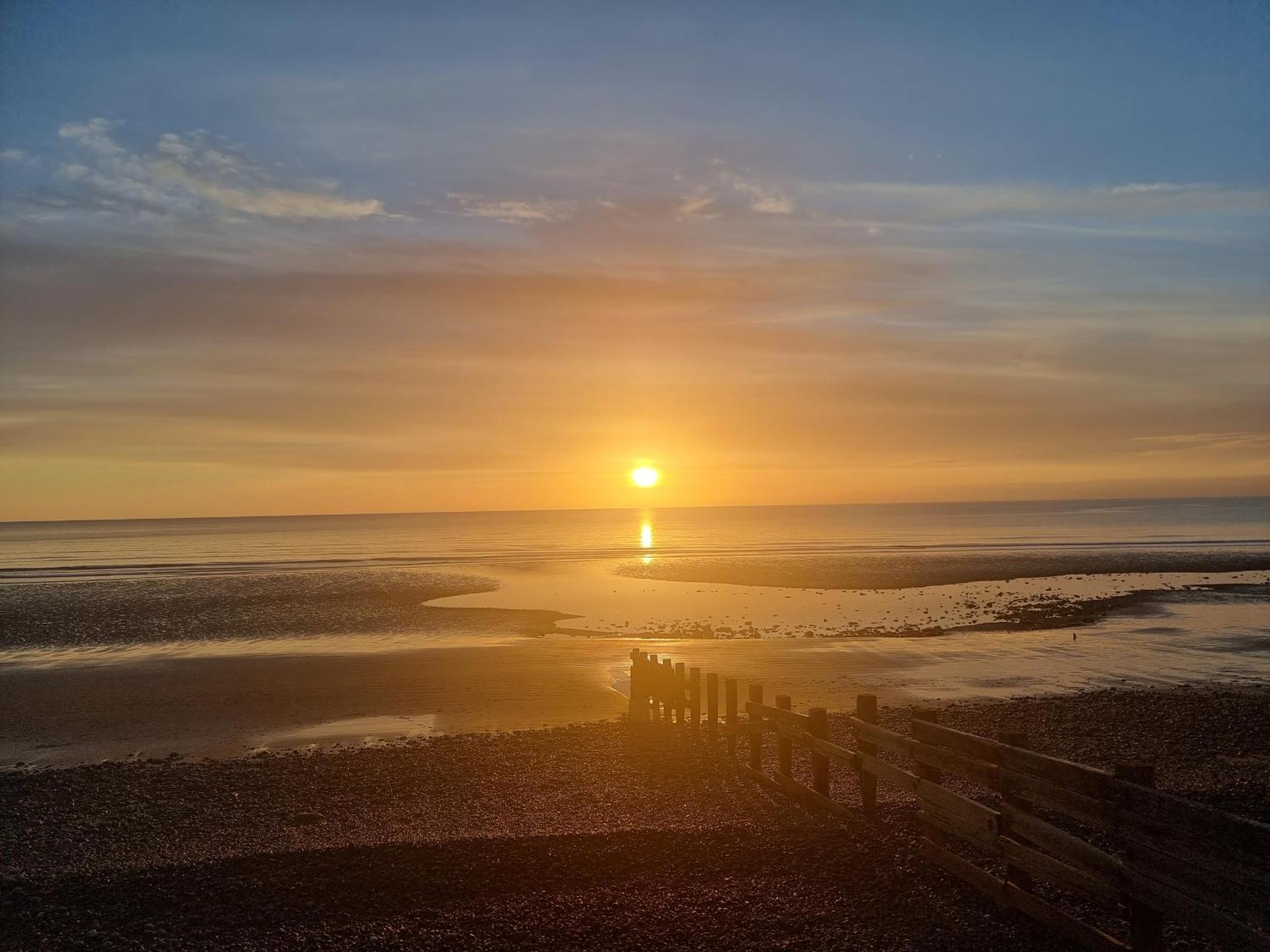 Impeccable Beachfront 2-Bed Cottage In St Bees Exterior foto