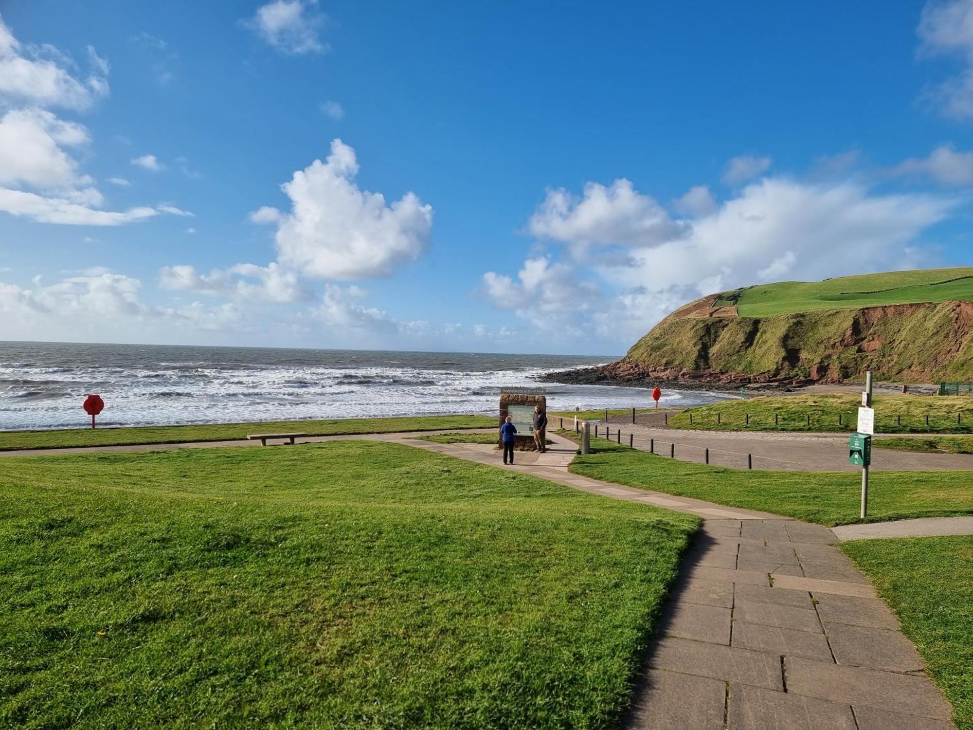 Impeccable Beachfront 2-Bed Cottage In St Bees Exterior foto